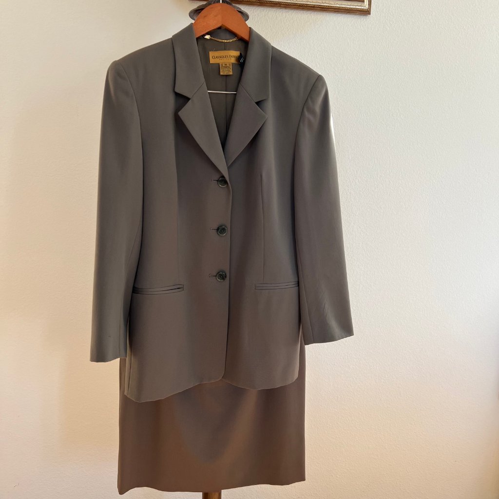 Classiques Entier Size M Dark Sage 100% Pure Wool Jacket & Pencil Skirt Suit Set